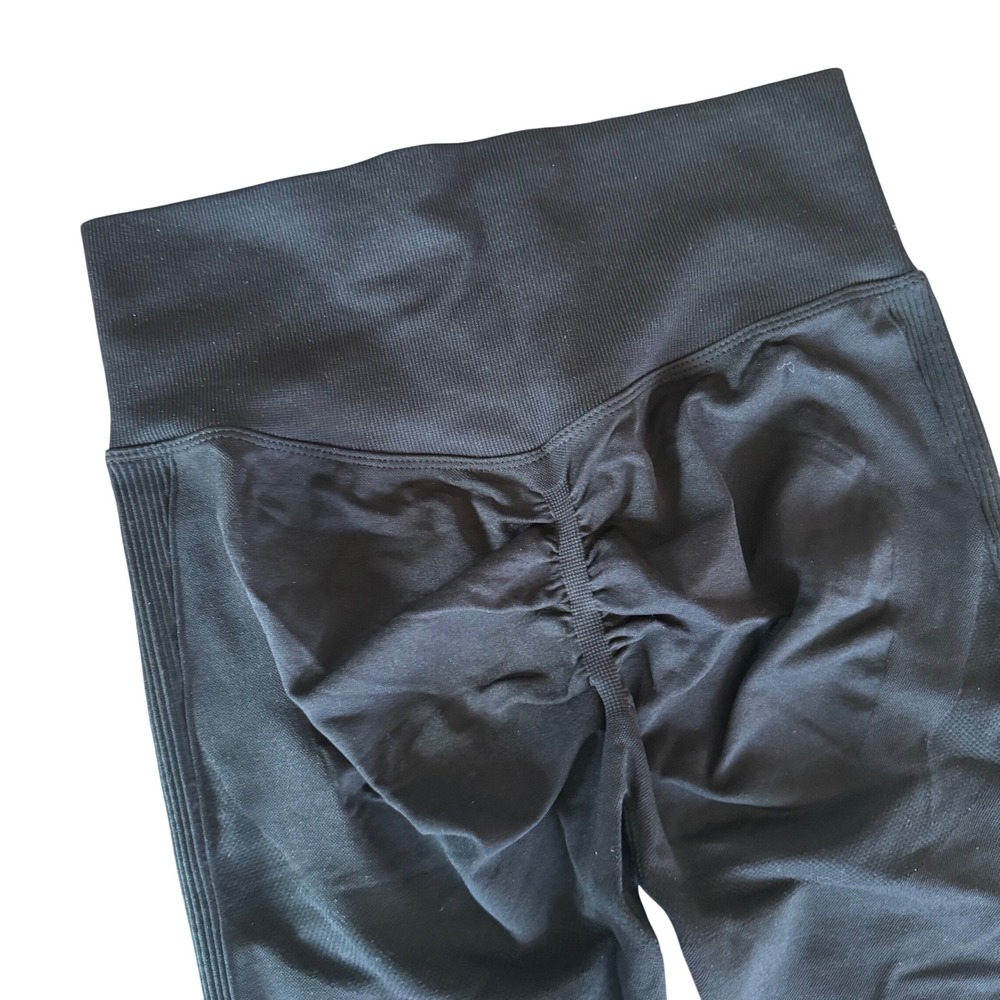Halara NWOT Black Scrunch Butt Seamless High Waist Workout Leggings Womens M